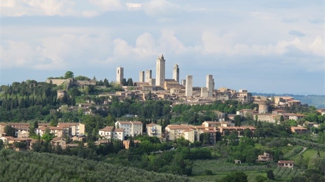 Paroramic view of St Gimignano